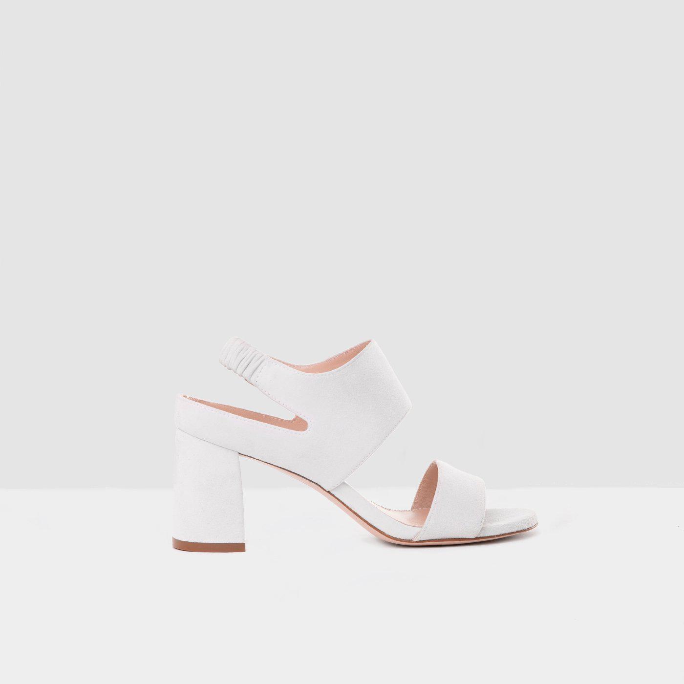 Stuart weitzman 2025 erica sandal