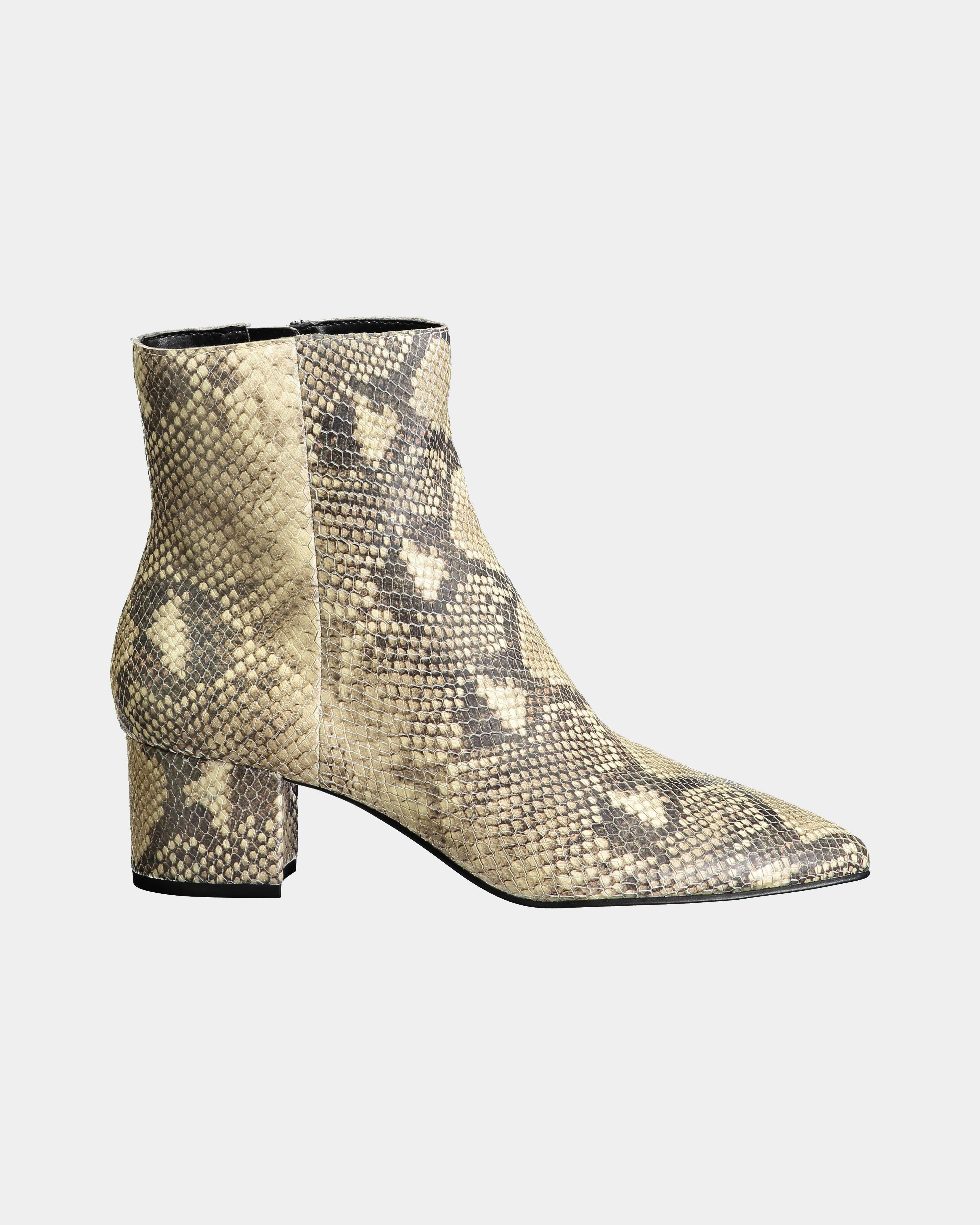 Dolce Vita Bel python ivory ankle boot lemlo
