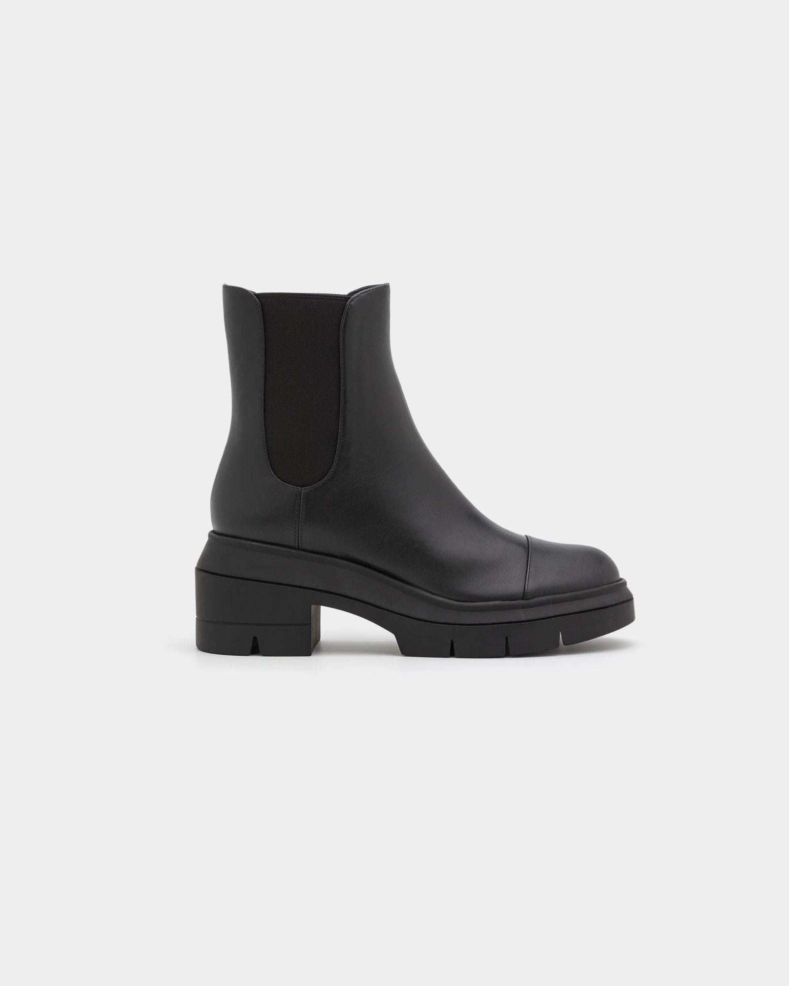 Stuart Weitzman Norah black leather ankle boot