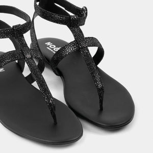 Acquista su lemlo.com Sandalo infradito Valencia suede shiny nero di HOGAN